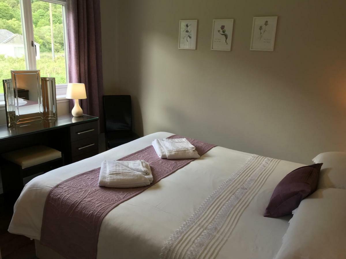 Clover Holidays - Cliff View Perth Esterno foto